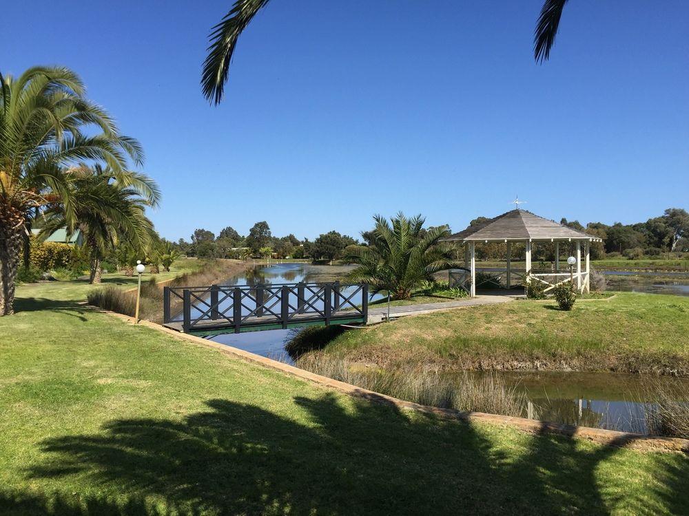 Martin Fields Beach Retreat Busselton Bagian luar foto
